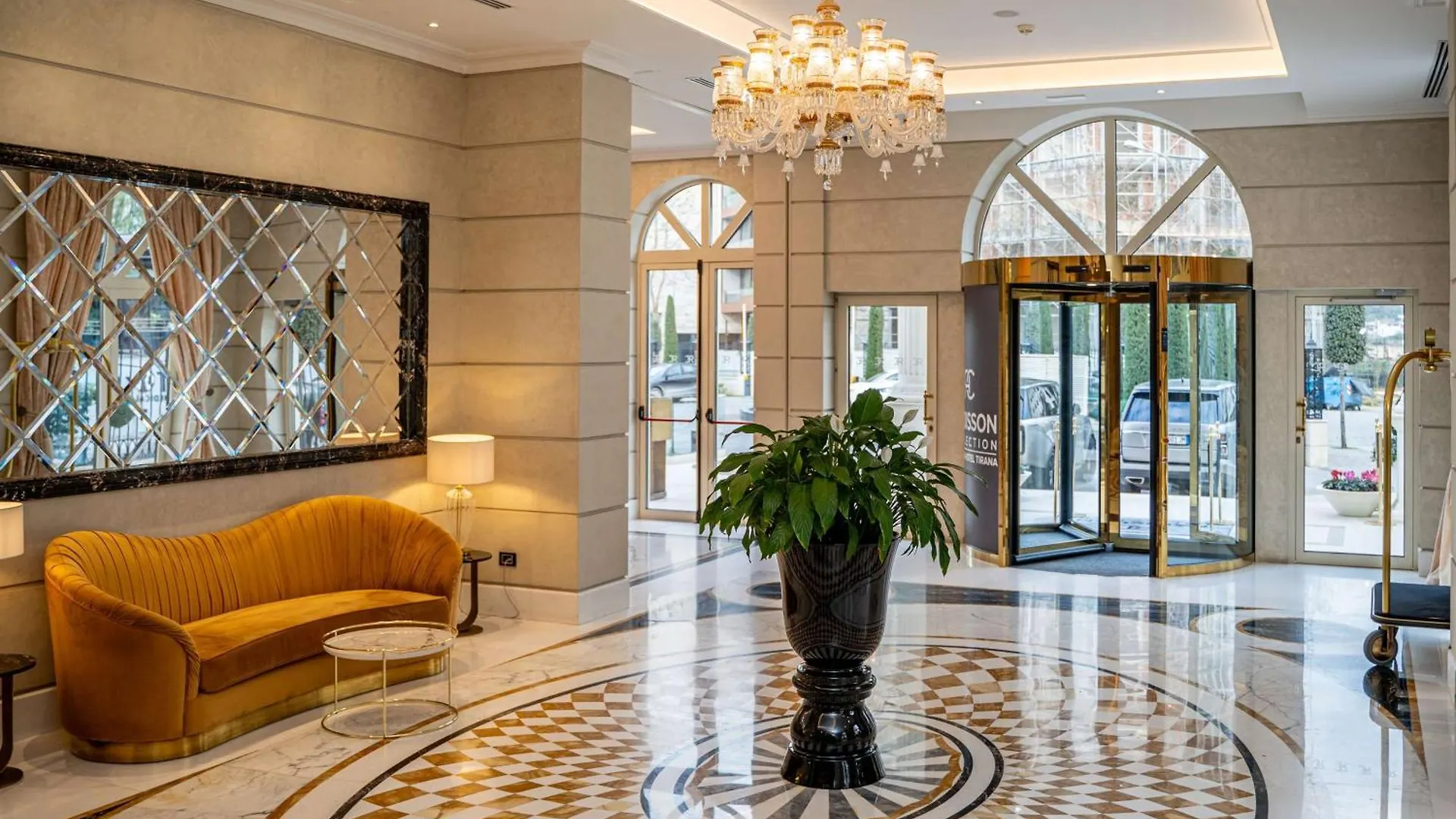 Radisson Collection Morina Hotel, Tirana Selita e Vogel 4*,